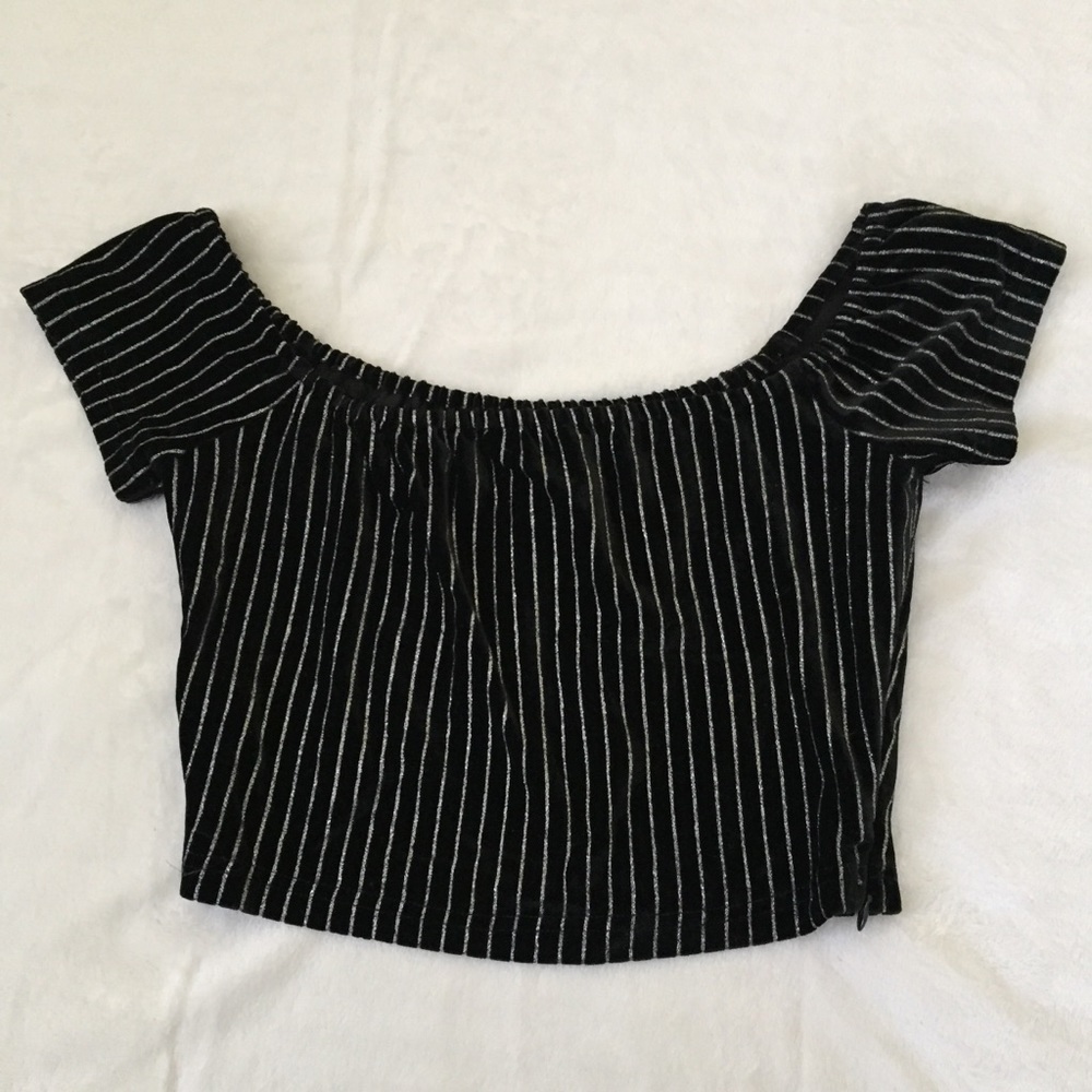 Forever 21 crop top size small